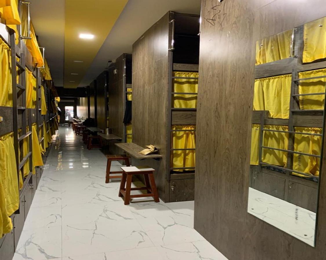 Neenava Dormitory Bombay Eksteriør billede